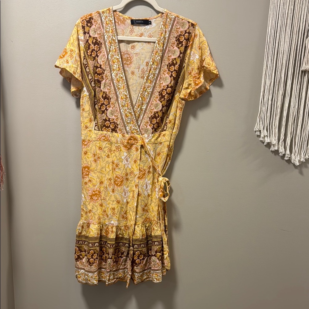 Cream and Tan Flutter Sleeve Mini Sundress